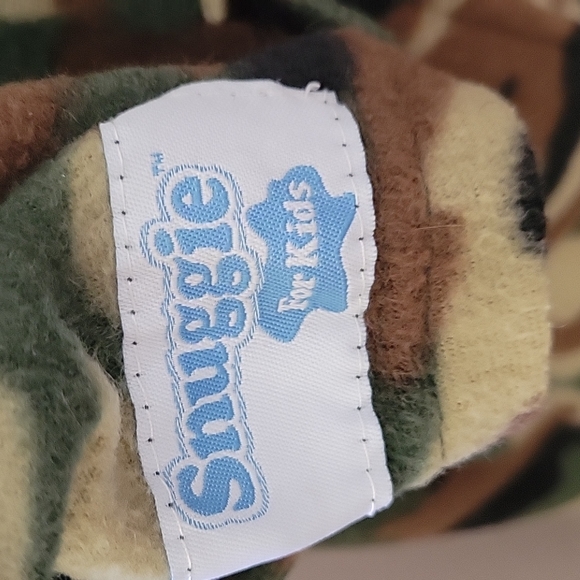 "ON TV" SNUGGIE GREEN CAMO KIDS SNUGGIE, "SNUGGIE FOR KIDS AS "SEEN ON TV FAME" - Picture 2 of 8